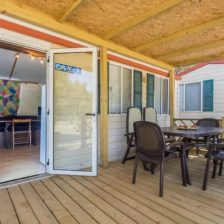 Camping Adria Mobile Homes In Brioni Sunny Camping 2* Pula