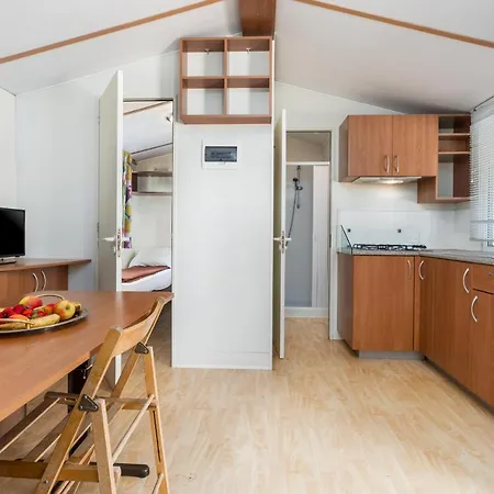 Kamp alanı Camping Adria Mobile Homes In Brioni Sunny Camping Pula