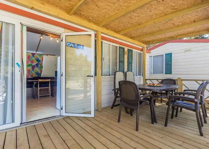 Camping Adria Mobile Homes In Brioni Sunny Camping 2* Pula