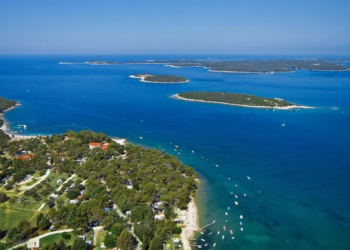 Camping Adria Mobile Homes In Brioni Sunny Camping 2* Pula