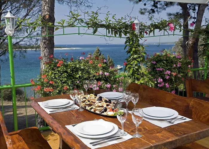 Camping Camping Adria Mobile Homes In Brioni Sunny Camping